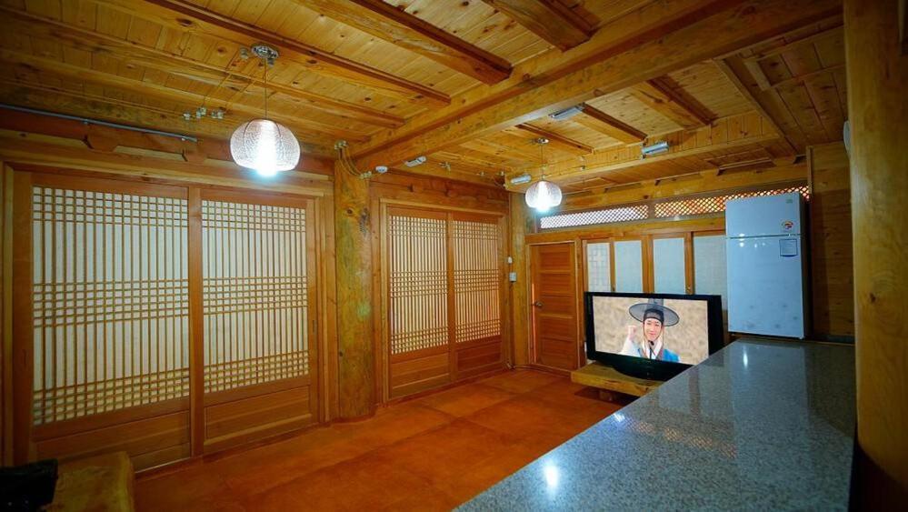 Kumwondang Jeonju Hanokstay Εξωτερικό φωτογραφία